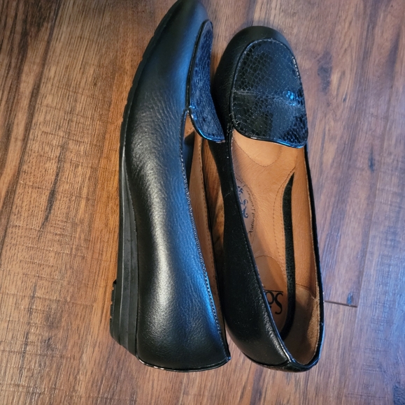Sofft brand shoes - Picture 2 of 4
